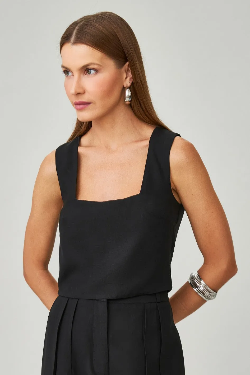 Blusa de Alfaiataria Preta Cleo