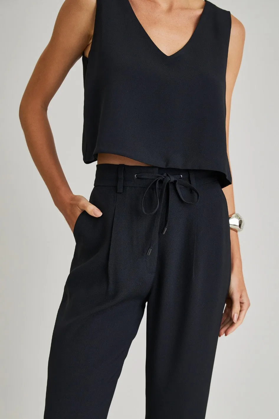 Calça de Alfaiataria Preta Amalia