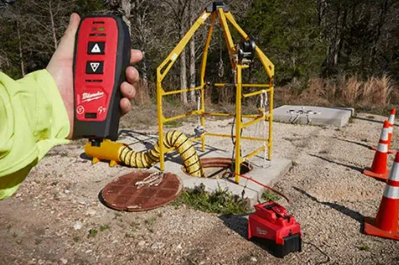 M18 FORCE LOGIC 10,000psi Hydraulic Pump - 2774-21HD