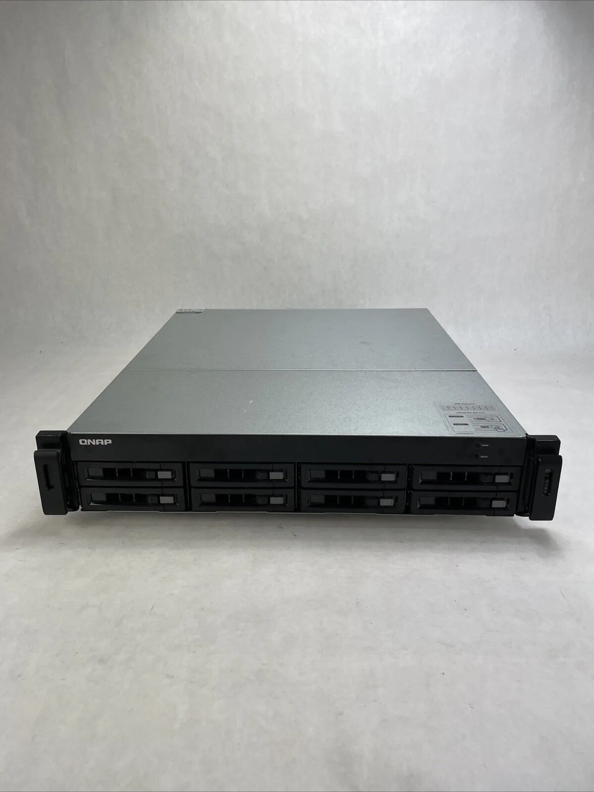 QNAP TS-EC879U-RP NAS Server 1x Xeon E3-1225 3.1GHz 4GB RAM No HDD No OS