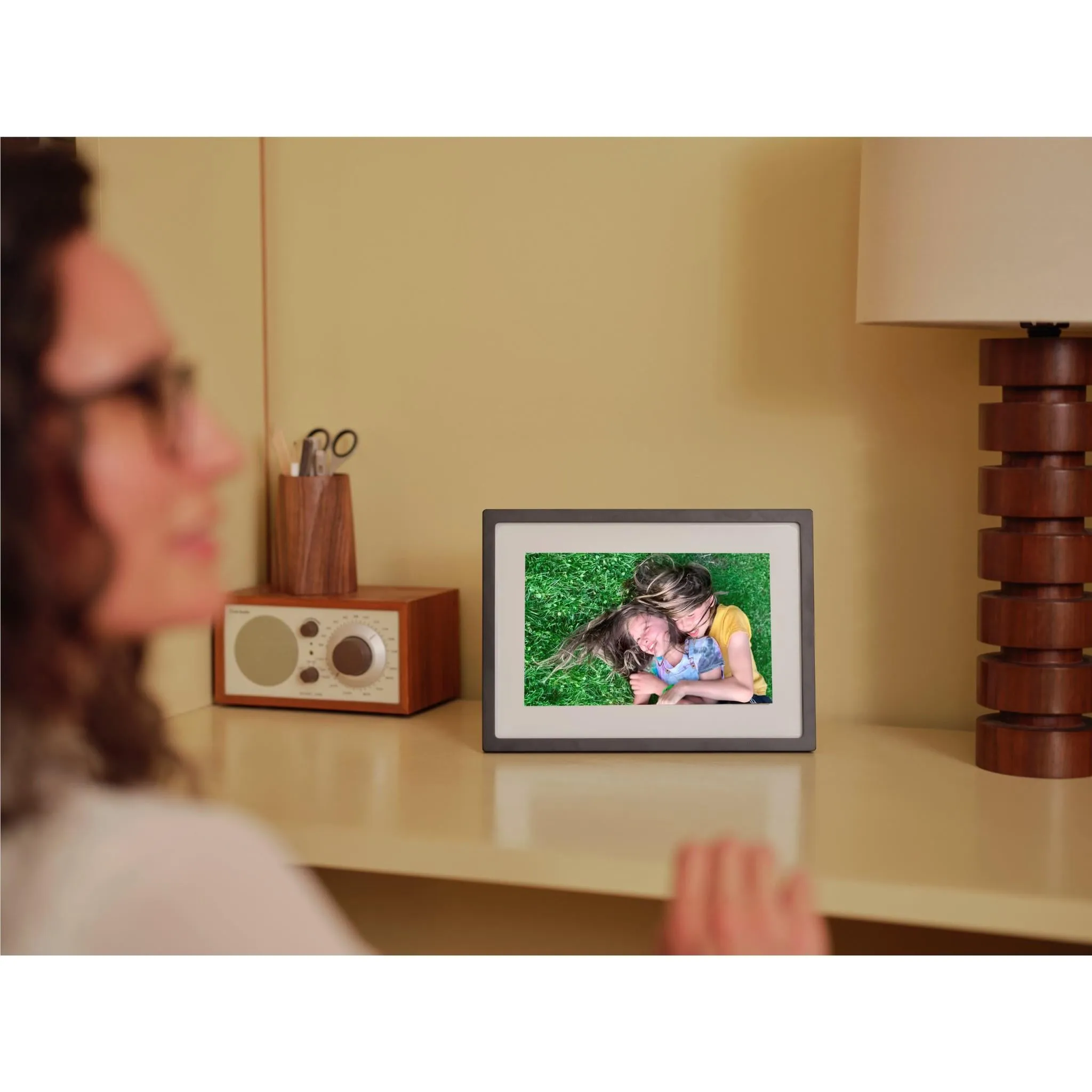Skylight Smart Photo Frame 10" (Black)