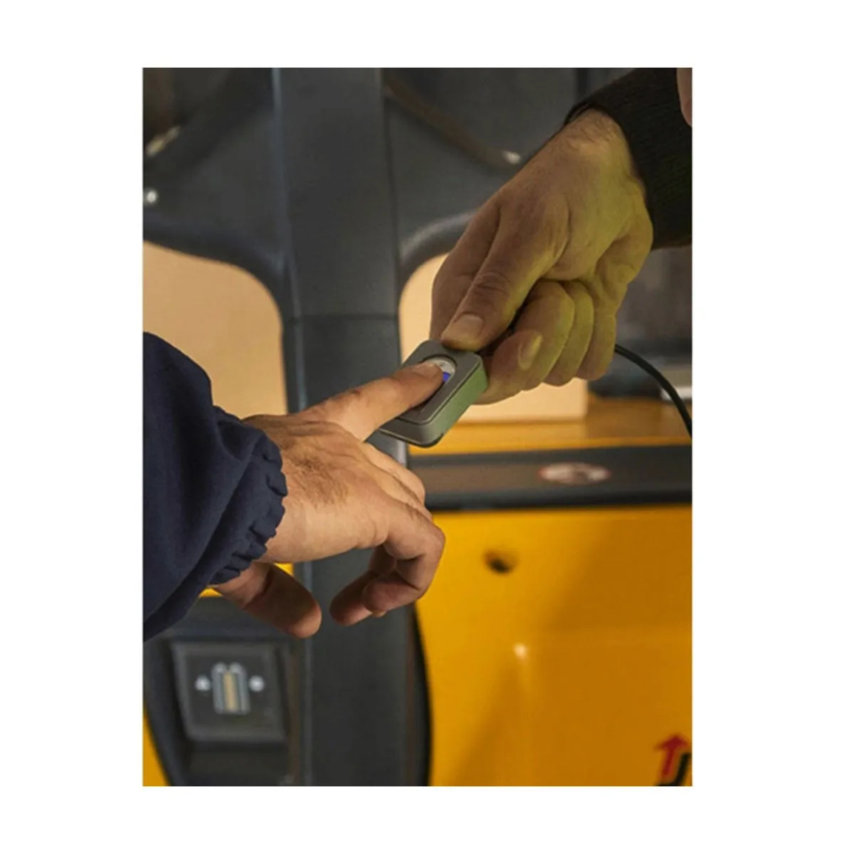 Thales Cogent CSD101i Fingerprint Scanner