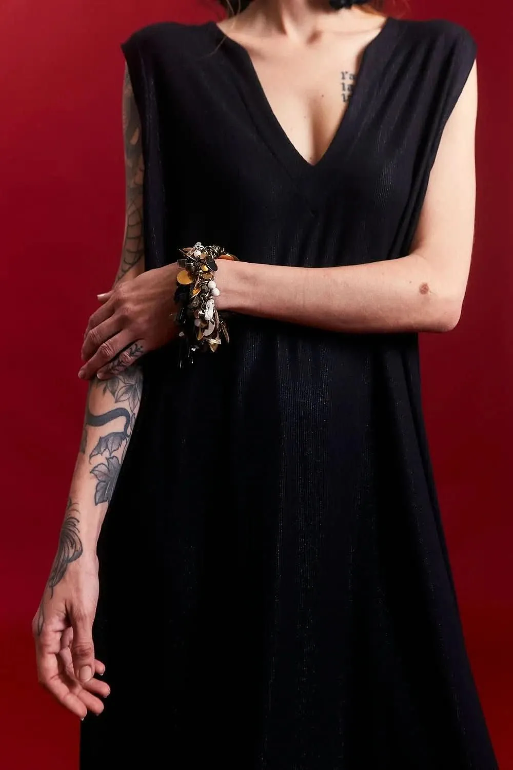 Vestido V Longo Canelado Preto UNA